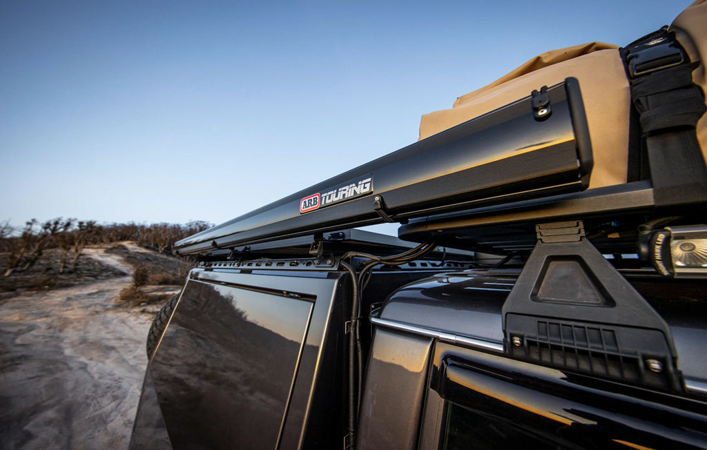 Accesorios para Overlanding ARB Black Edition Aluminum Awning con Luz LED (Modelo 398367)